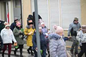 Orszak Trzech Króli przeszedł ulicami Kamienia