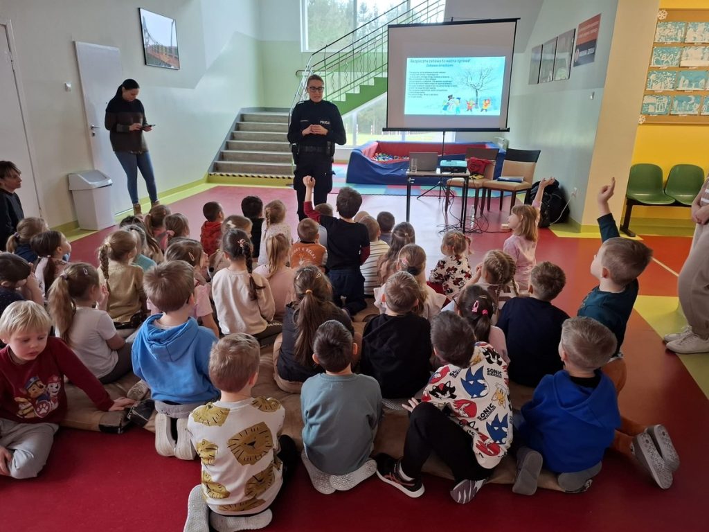 bezpieczne ferie w powiecie kamieńskim