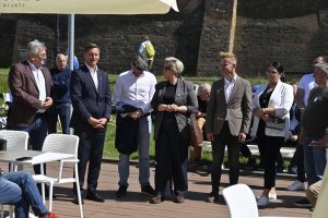 trzaskobus kamień pomorski