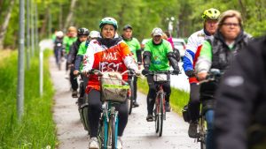Deszcz niestraszny mieszkańcom gminy Dziwnów – pierwsza edycja rajdu rowerowego za nami! Fotorelacja