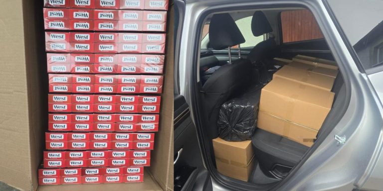 Przewoził papierosy za 300 tys. zł., złapali go kamieńscy policjanci