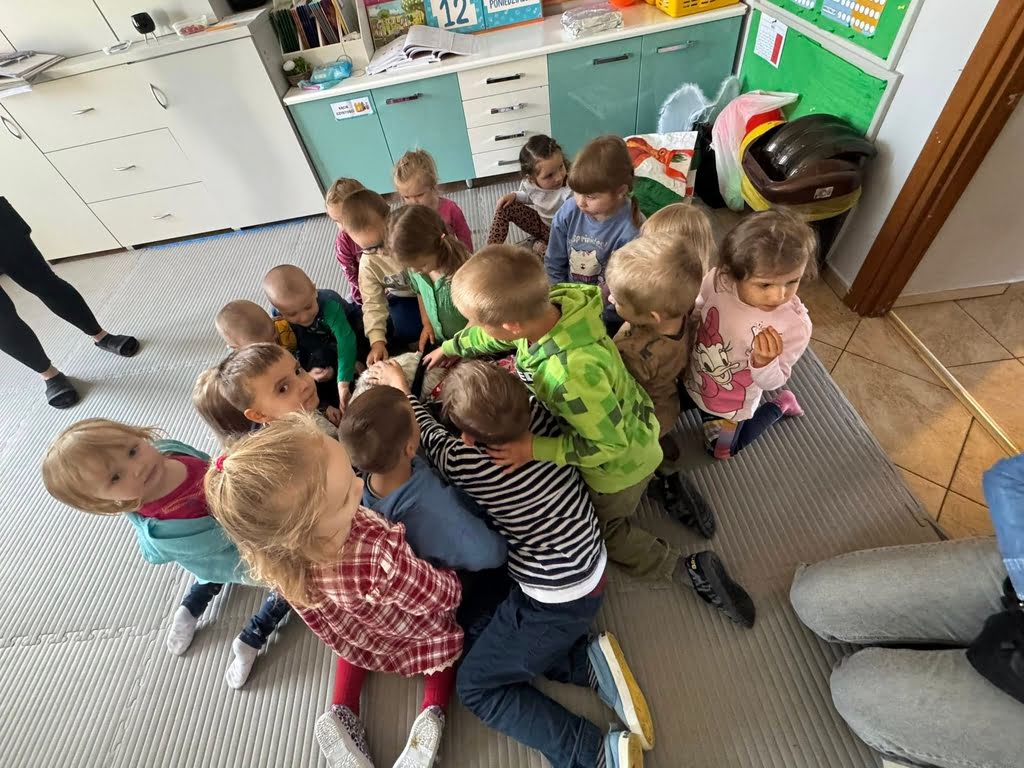 fundacja psia kość przedszkolę w dechę