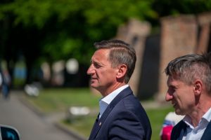 trzaskobus kamień pomorski
