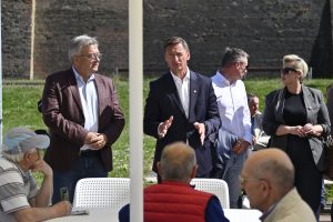 trzaskobus kamień pomorski