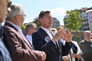 trzaskobus kamień pomorski