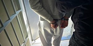 Brutalnie pobił do nieprzytomności i zostawił na ulicy. Teraz grozi mu 20 lat więzienia