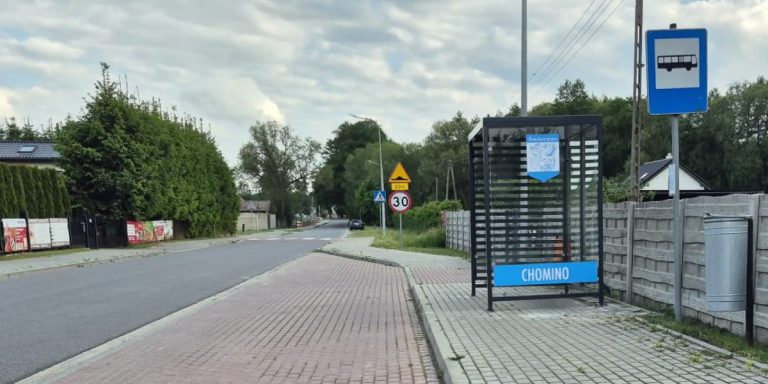 ZDP wzywa gminę Świerzno do poprawy przejścia przy przystanku w Chominie