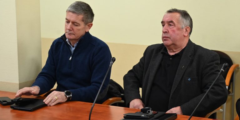 Nie ma na WOPR, jest na promocję. Radny Jeszka o podwyżce dla Łukasza Dziocha