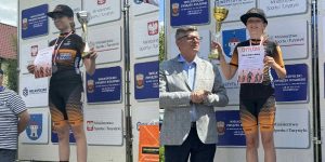 Dwa srebrne medale młodych kolarek z Baszty Golczewo na Mistrzostwach Polski w Raszkowie!