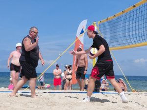 turniej siatkówki plażowej w międzywodziu