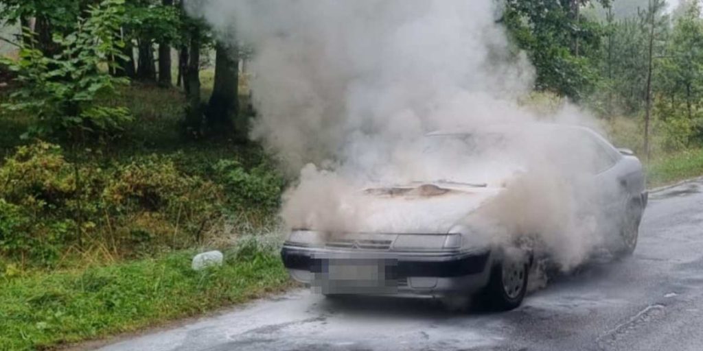 pożar samochodu pod dargobądzem