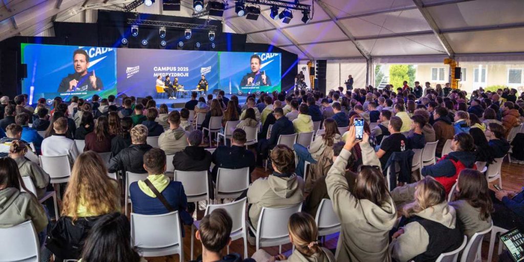 krytyka karola nawrockiego rafał trzaskowski