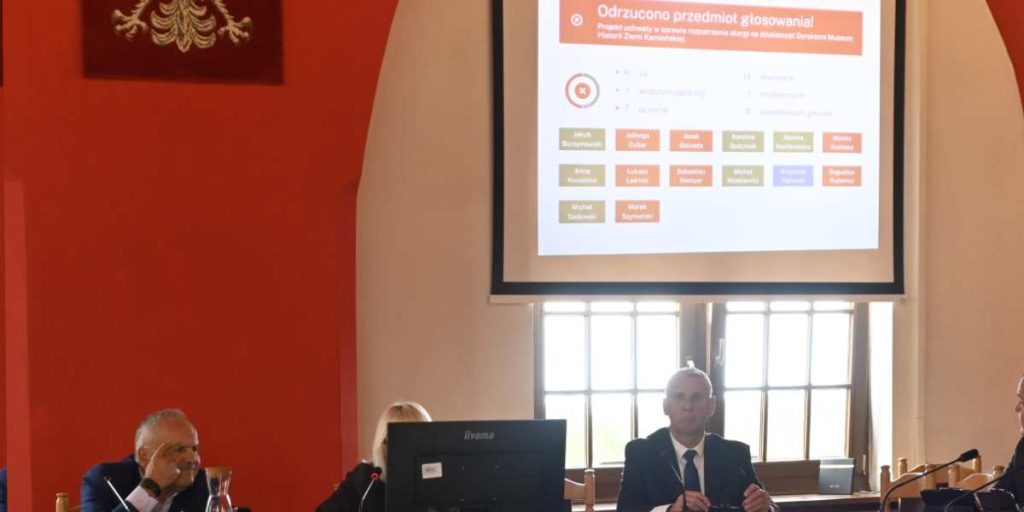 Niekończąca się opowieść skargi na dyrektora trwa