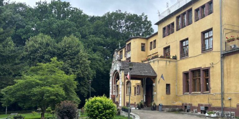 Jezioro Śniatowskie i ścieki z DPS. Mieszkańcy skarżą się na smród