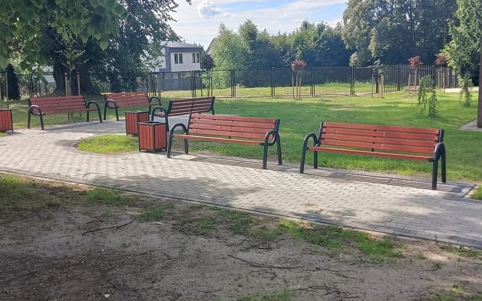 wandalizm cmentarz wolin