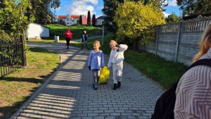 wielkie sprzątanie i nasadzanie