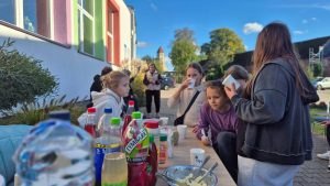 wielkie sprzątanie i nasadzanie