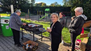 wielkie sprzątanie i nasadzanie