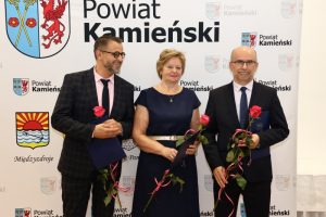 Powiatowe obchody Dnia Edukacji Narodowej wręczono Nagrody Starosty Kamieńskiego