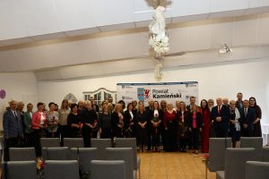 Powiatowe obchody Dnia Edukacji Narodowej wręczono Nagrody Starosty Kamieńskiego