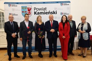 Powiatowe obchody Dnia Edukacji Narodowej wręczono Nagrody Starosty Kamieńskiego