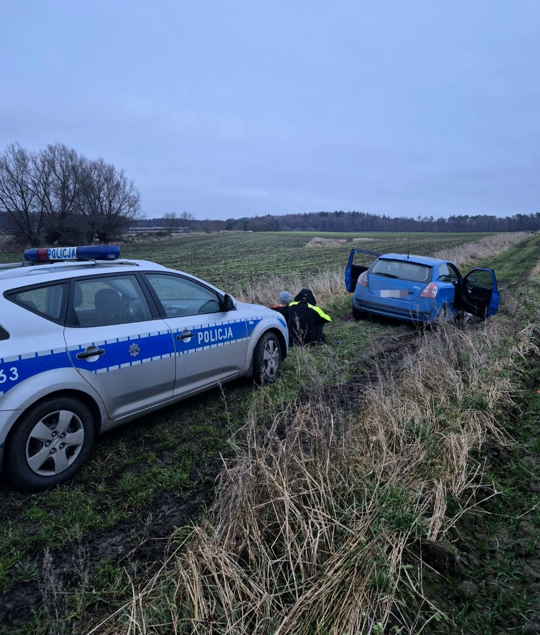 Porzucił pojazd i dał nogę w pole — wielka ucieczka 29-latka skończy się w sądzie