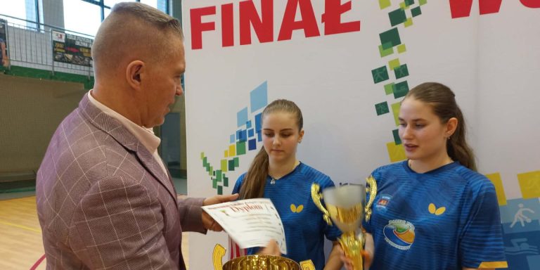 Wicemistrzostwo Województwa dla tenisistek stołowych z kamieńskiego LO!