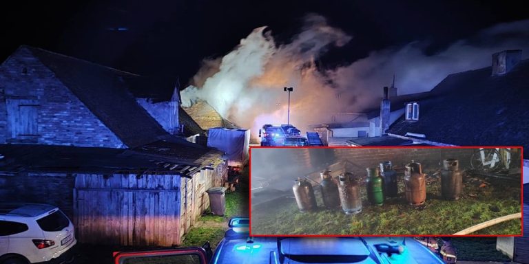 Pożar budynku gospodarczego w Sulikowie. Strażacy zabezpieczyli butle gazowe