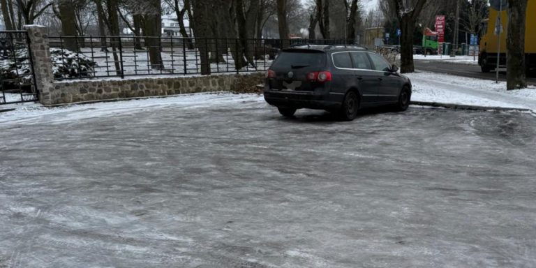 Ślisko? Poczekajcie na czwartek &mdash; IMGW z ostrzeżeniem II stopnia