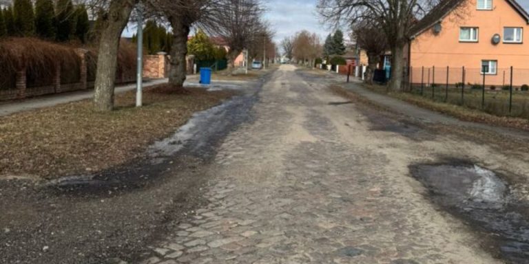 Ponad 1,3 mln zł na przebudowę ul. Wiejskiej w Wysokiej Kamieńskiej